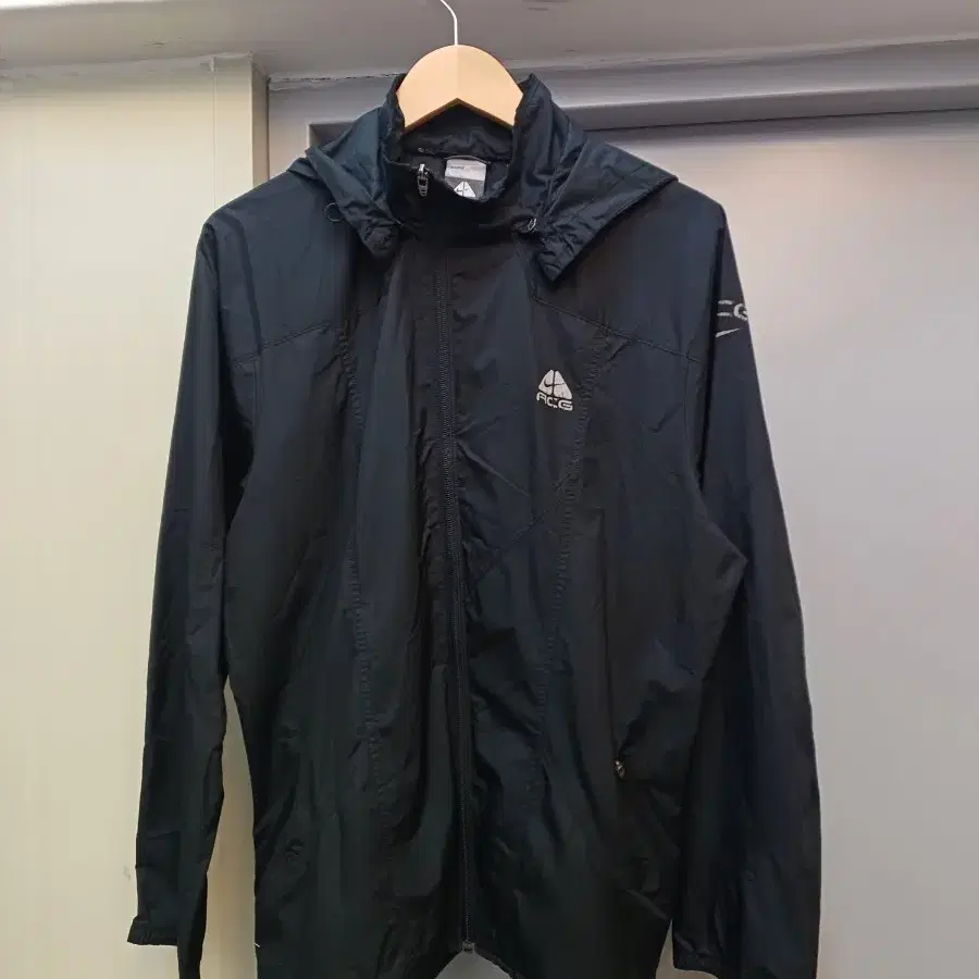 나이키 ACG 바람막이 자켓 100