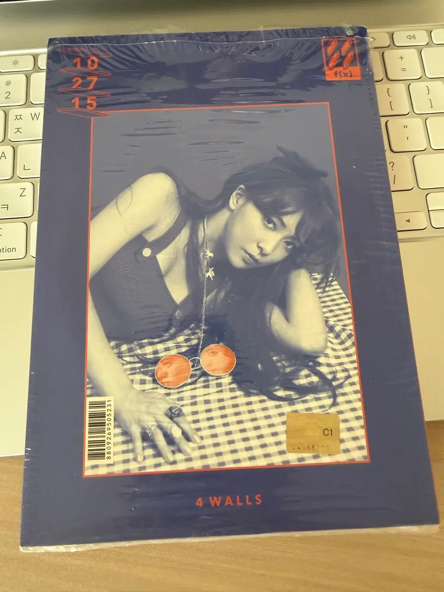 에프엑스 포월즈 루나 앨범 포카는 미포함