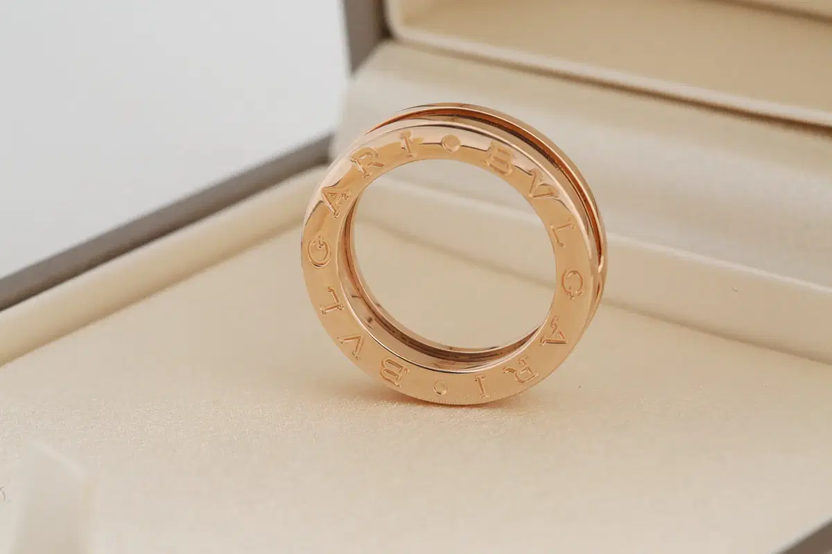 불가리 Bvgari 비제로원 18K 핑크 골드 링 49호 Ref. 335990