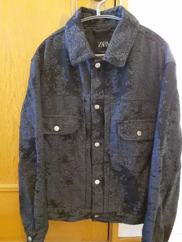 ZARA 데님 자켓 블랙 올 패턴 M 사이즈