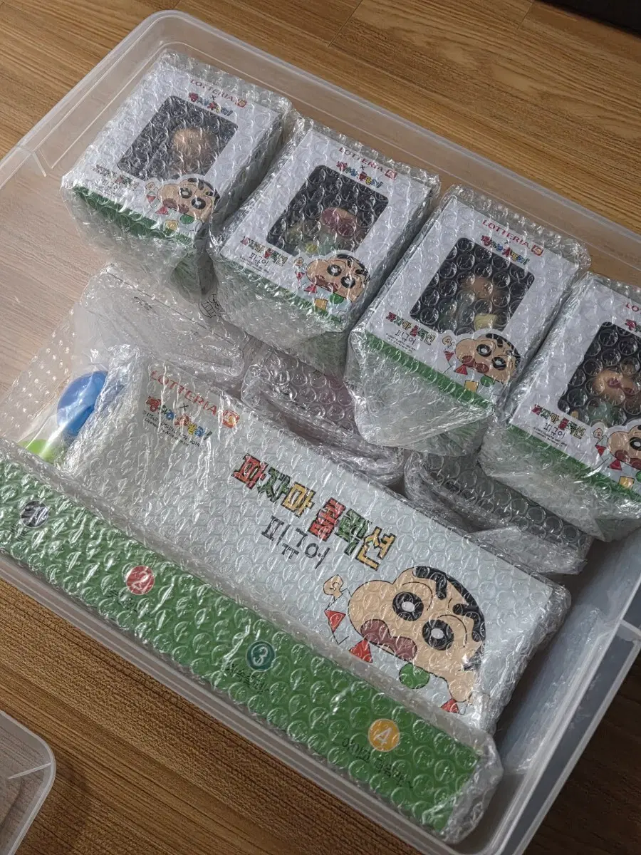 (미개봉) 롯데리아 크레용신짱 파자마 피규어 4종