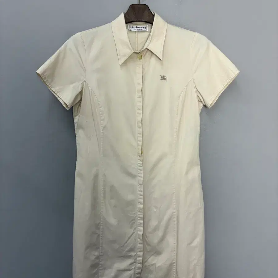 버버리 블루라벨 자수로고 베이직 반팔 원피스 A3866