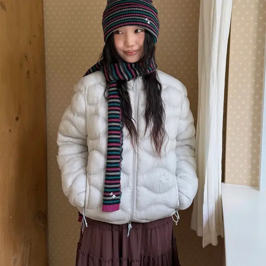 카비시 SOFT AIR HIGH-NECK PADDED JACKET GREY