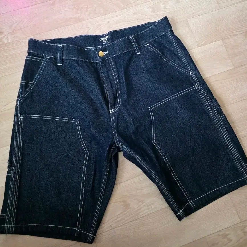 칼하트 데님 카펜더 반바지 34x32 팝니다