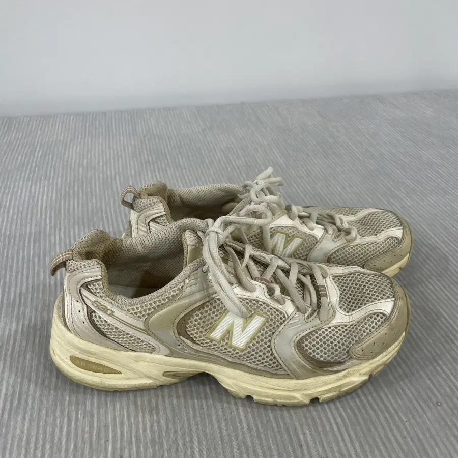 1259) 뉴발란스 530 베이지 250mm