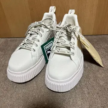 [택 포함 새상품] PUMA x AMERI 디나 라 24cm 통굽 스니커즈 화이트