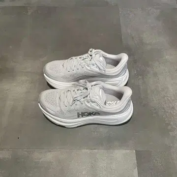 호카 오네오네 W 본디 9 그레이 화이트 24cm