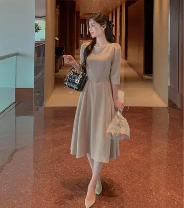 보트넥 사이드 플리츠 원피스 p640559