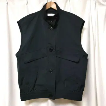 [ 새상품급 ] cafune 카프네 스탠드 카라 베스트