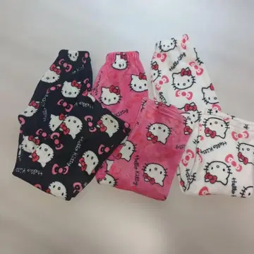 SHEIN 헬로키티 복슬복슬 팬츠