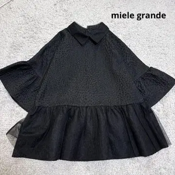 새상품급 미에그랑 튤 레이어드 블라우스 플레어 슬리브 블랙 M