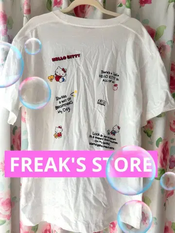 택 포함 새상품 FREAK'S STORE 키티 콜라보 T셔츠