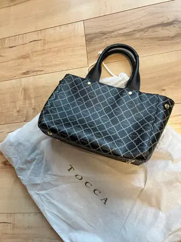 TOCCA 토카 2WAY 핸드백 숄더 모노그램 수납 가방 포함