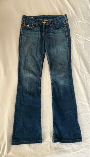 TRUE RELIGION 플레어 데님 26