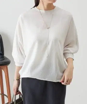 [ 새상품급 ] BEARDSLEY 비어즐리 스트레치돌먼T