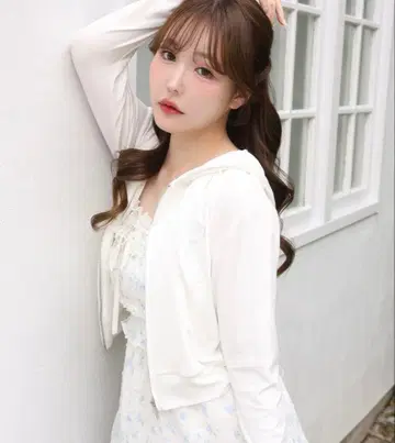 [ UV컷 ] 로고 자수 후드티 화이트