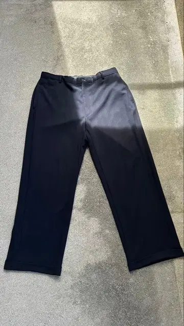 EMPORIO ARMANI 헤링본 슬랙스 이탈리아제