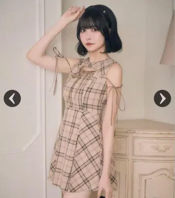 미셸 마카롱 프론트 오픈 체크 미니 원피스