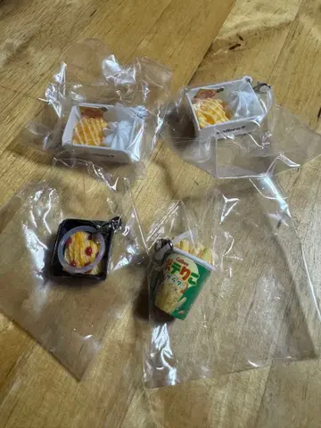 Calbee 카루비 메지루시 액세서리 쟈가리코 행복한 버터 피자 감자