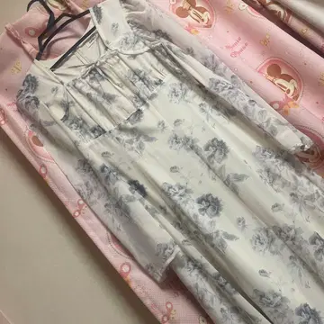 에블린 꽃무늬 원피스