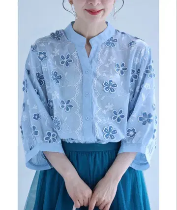 최종 가격 인하 완판템 [CAWAII] 꽃무늬 블라우스 상의 자수 패턴 보태니컬 무늬