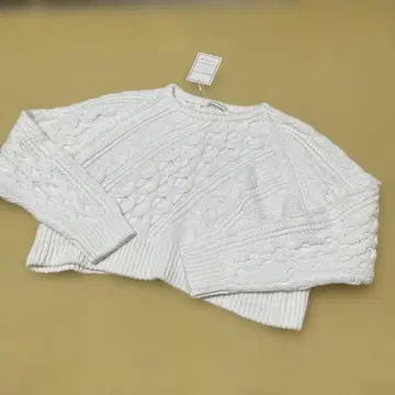 가격 인하했습니다 선착순 MACPHEE 숏 기장 케이블 니트