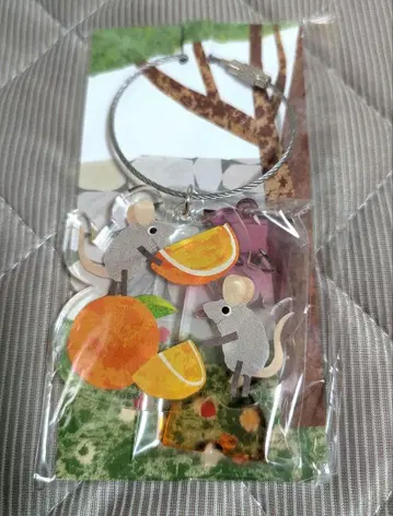 프레데릭 콜라보 아크릴 키링