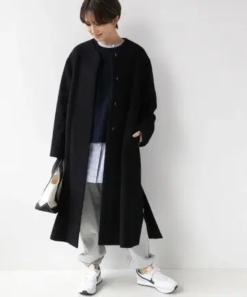 저널 스탠다드 비슈 울 소프트 멜톤 크루넥 코트 40