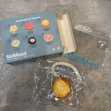 SloMood 스퀴즈 키링 파인애플