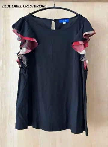 [ 미사용 새상품 ] BLUE LABEL CRESTBRIDGE 슬리브리스 상의