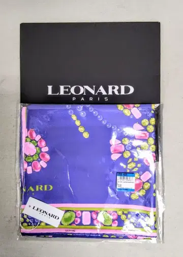 미사용 새상품 [LEONARD/레오나르] 대형 스톨 90x90 실크 100%