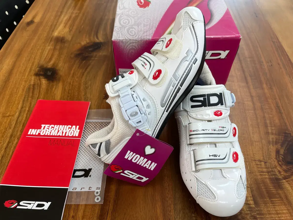 시디 지니어스 7 여성용(SIDI Genius 7 Woman) 로드용 클릿 슈즈 . 화이트 . 사이즈: EUR 38