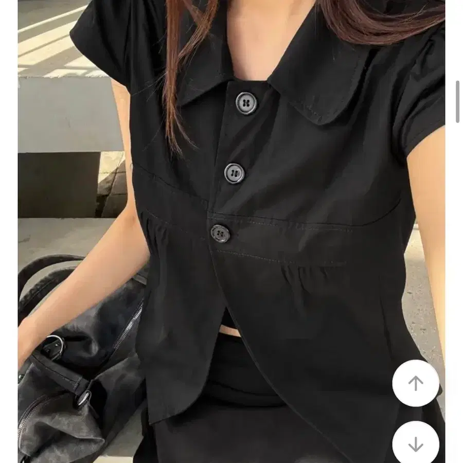 에이블리 지그재그 퍼프 카라 반팔 셔츠 블라우스
