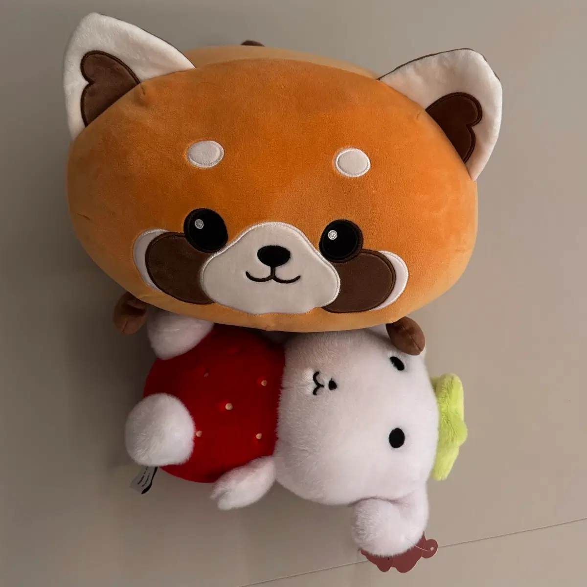 인형 개당5000원 (딸기듀가나디, 렛서판다 쿠션 등)