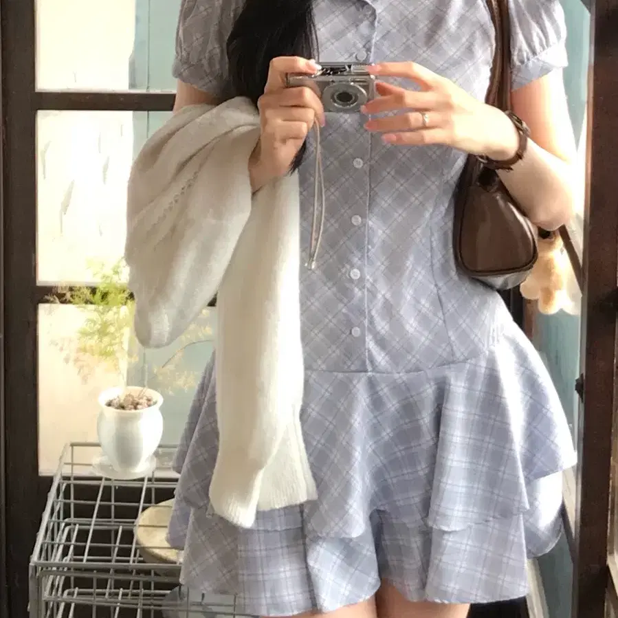 에이블리 도쿄 체크 프릴 캉캉 미니 원피스