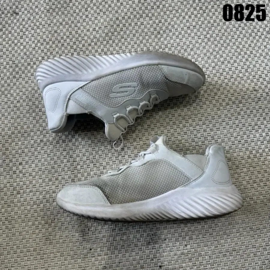 스케쳐스 운동화 그레이 220