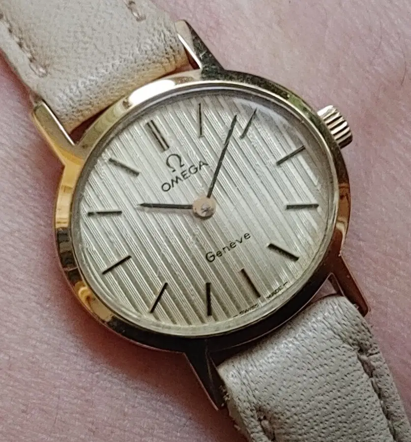 오메가 금장 오벌 수동 금장 23mm