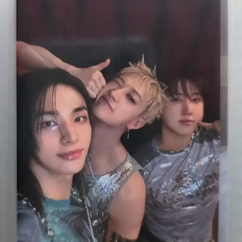 (교환)스키즈 디스앤댓 댕카스->방찬&현진&창빈 포카로 교환 구합니다