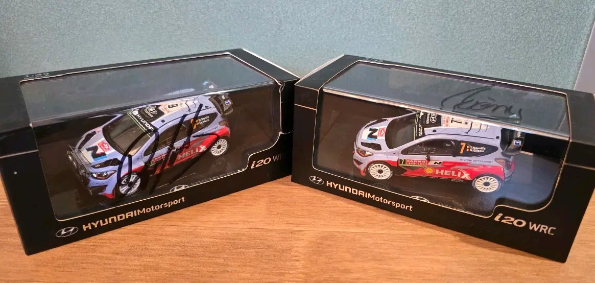 현대 i20 WRC 선수 사인 다이캐스트 모델 2종