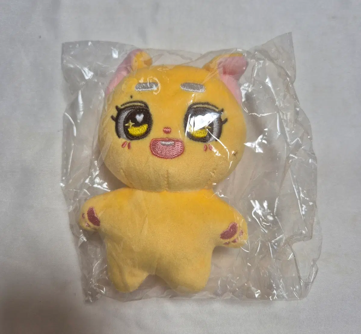 Stayc Seeun doll sealed (Stayjoo Desert Sen)