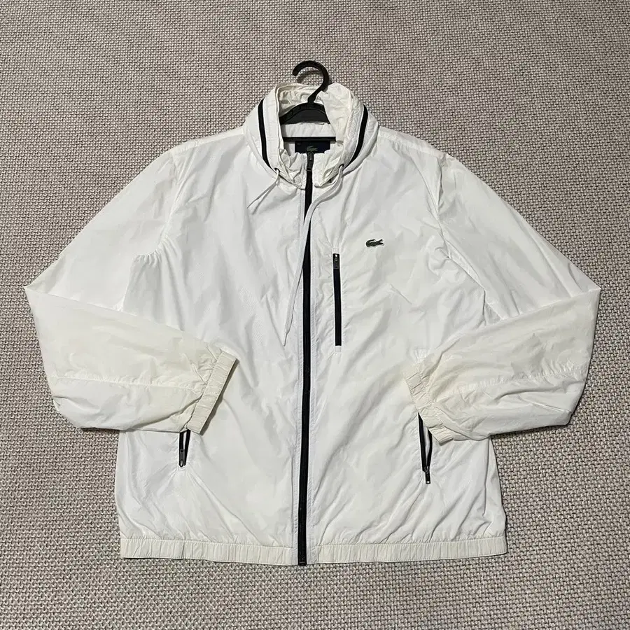 XL 라코스테 경량 바람막이 자켓 B.7802
