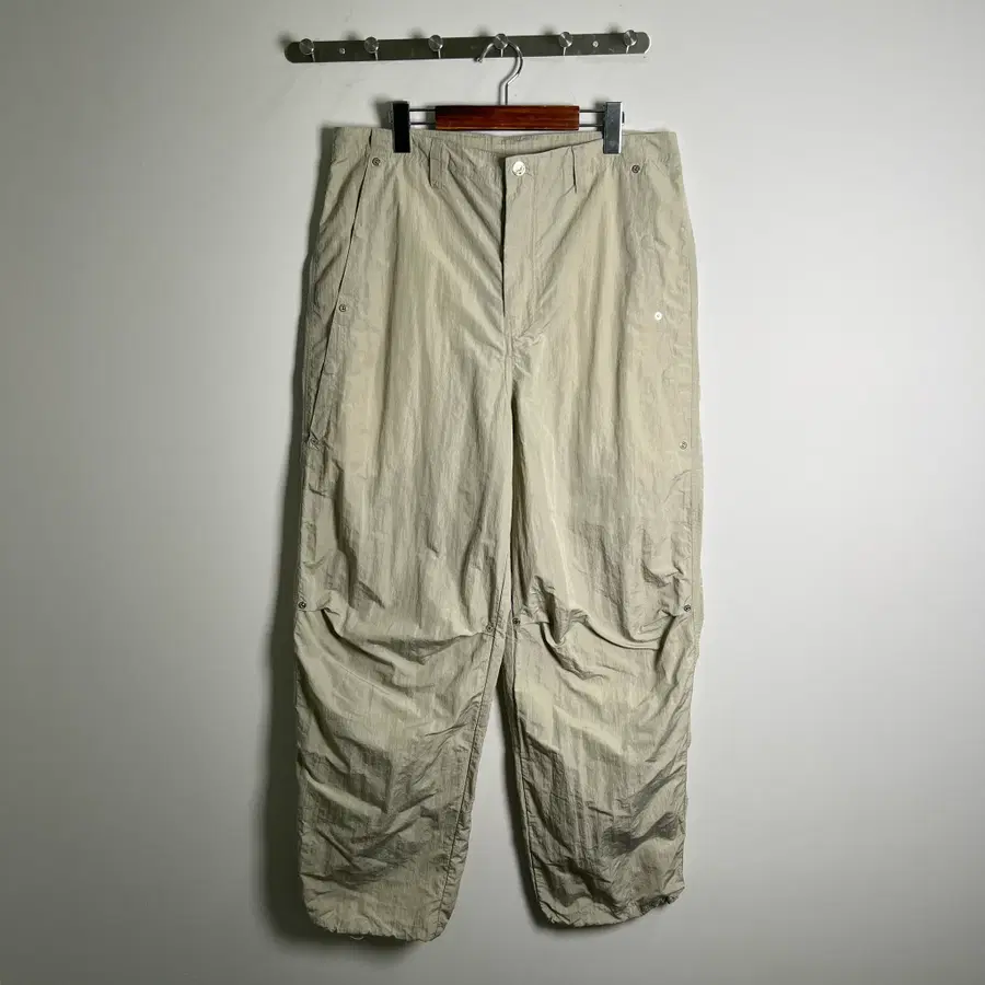 23ss 세터 카키 베이지 나일론 팬츠 XL