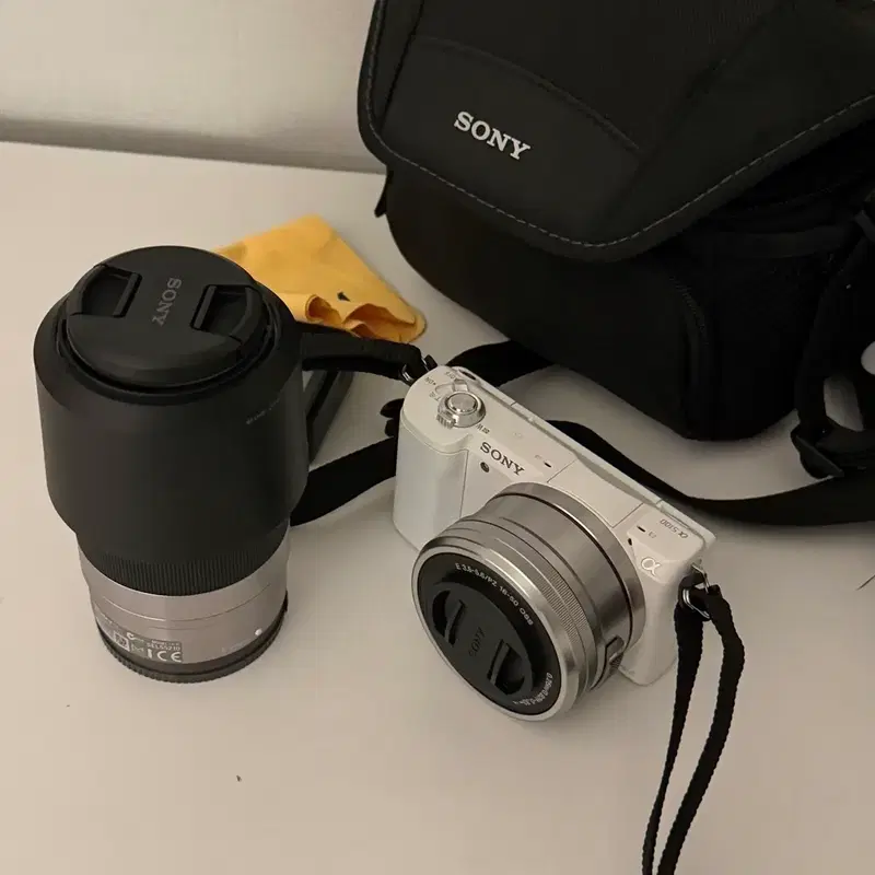 소니 미러리스 a5100 화이트+렌즈 2개