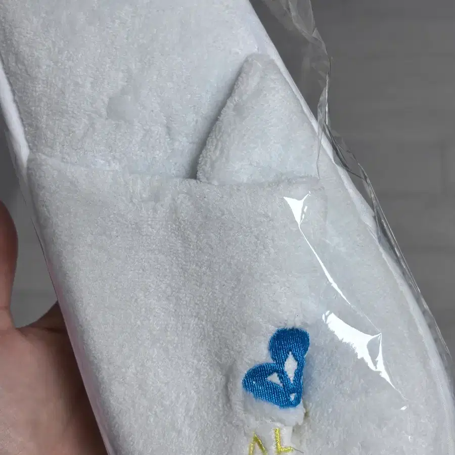빅톤 앨리스 키트 슬리퍼
