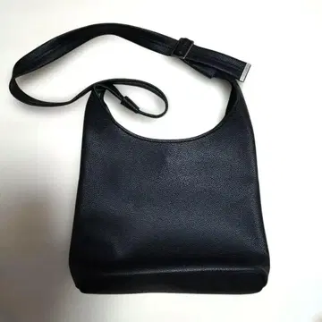 [새상품급] 블랙 숄더백 가죽 느낌