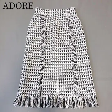 [ 어도어/ADORE ] 25SS 코튼 체크 트위드 스커트 근년 타이트