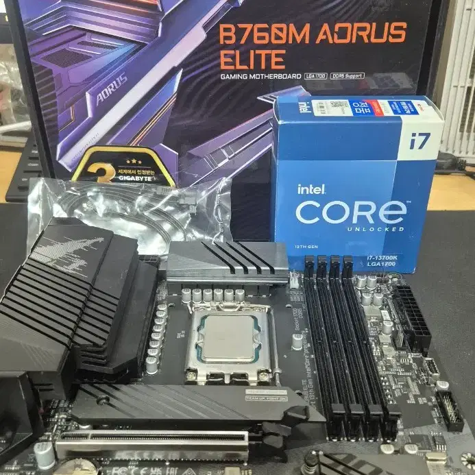 i7 13700k + 기가바이트 b760m