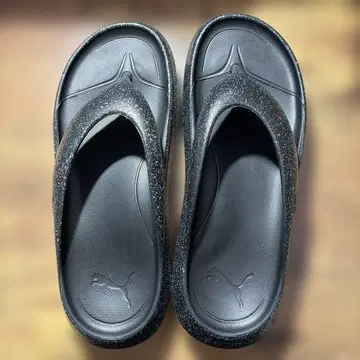 PUMA 우먼 푸마 플러터 플립 글리터 샌들 25cm