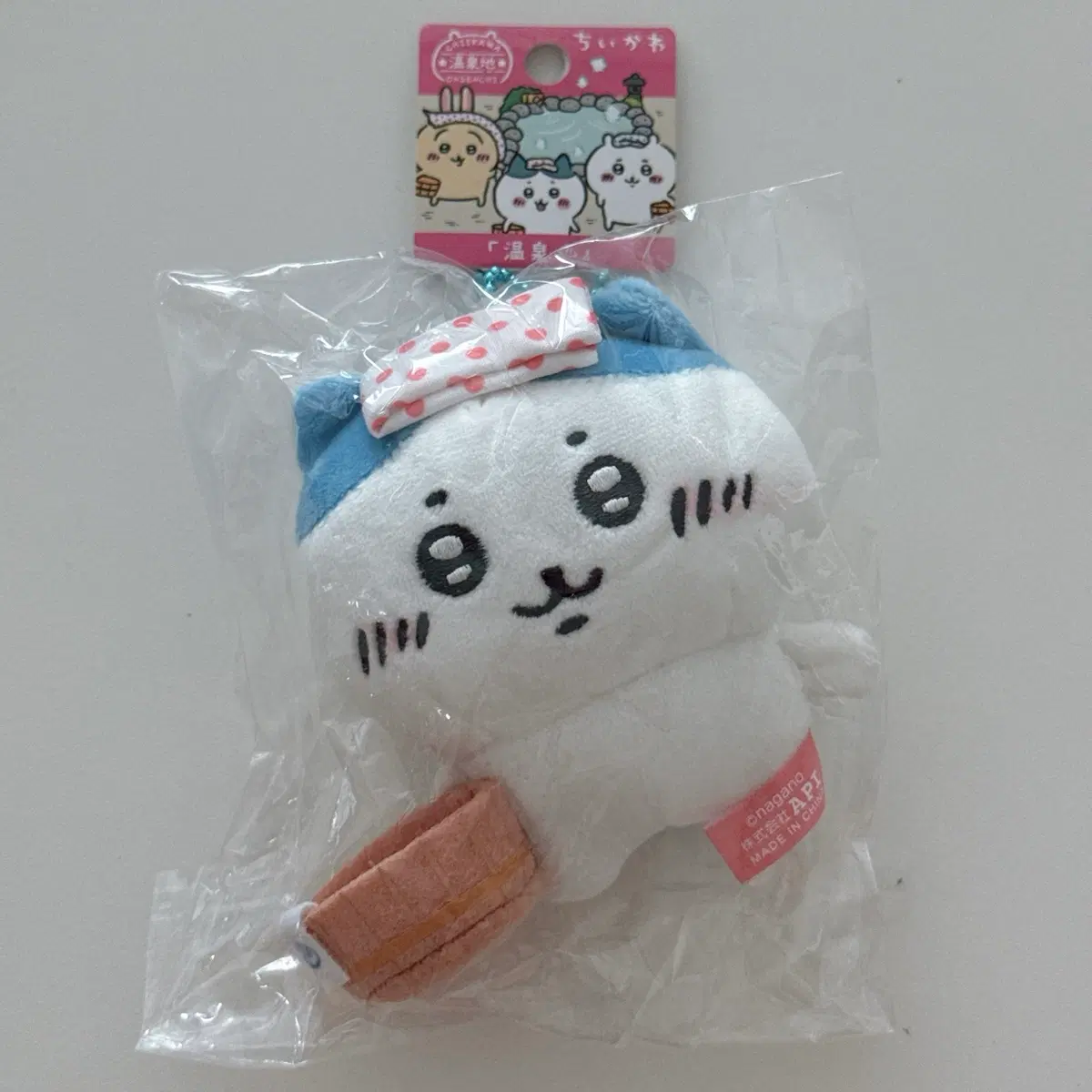 치이카와 온천 지역 한정 인형 키링 하치와레