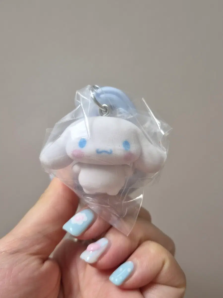 산리오 카라비너 가챠 시나모롤
